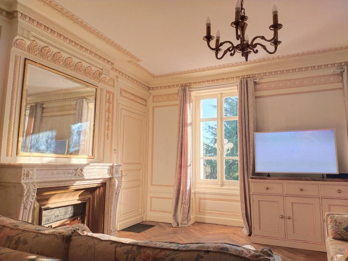 Chateau Begot Lansac  Bagian luar foto