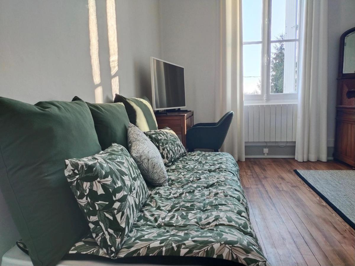 Chateau Begot Lansac  Bagian luar foto
