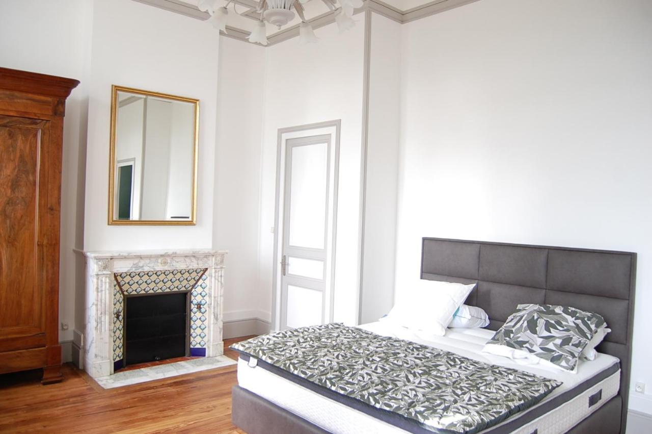 Chateau Begot Lansac  Bagian luar foto