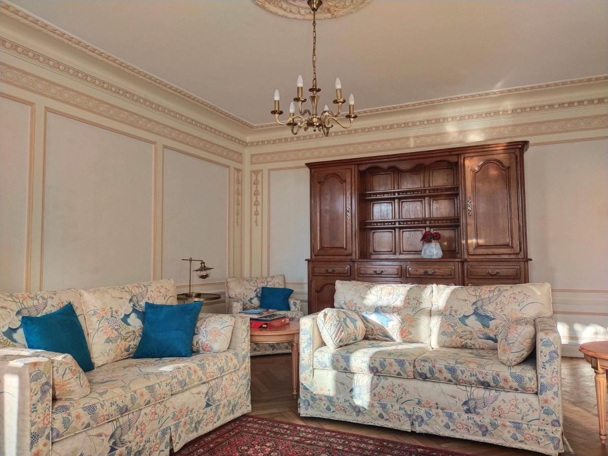 Chateau Begot Lansac  Bagian luar foto