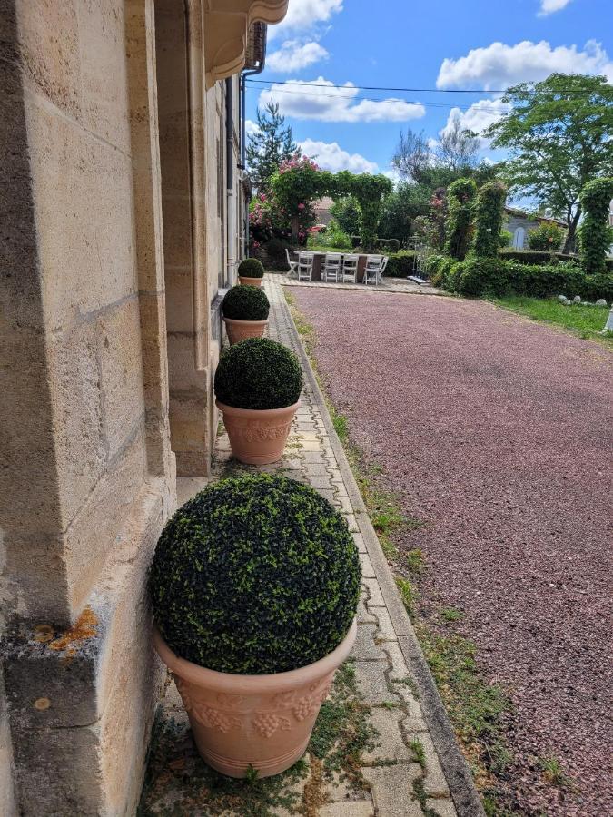 Chateau Begot Lansac  Bagian luar foto